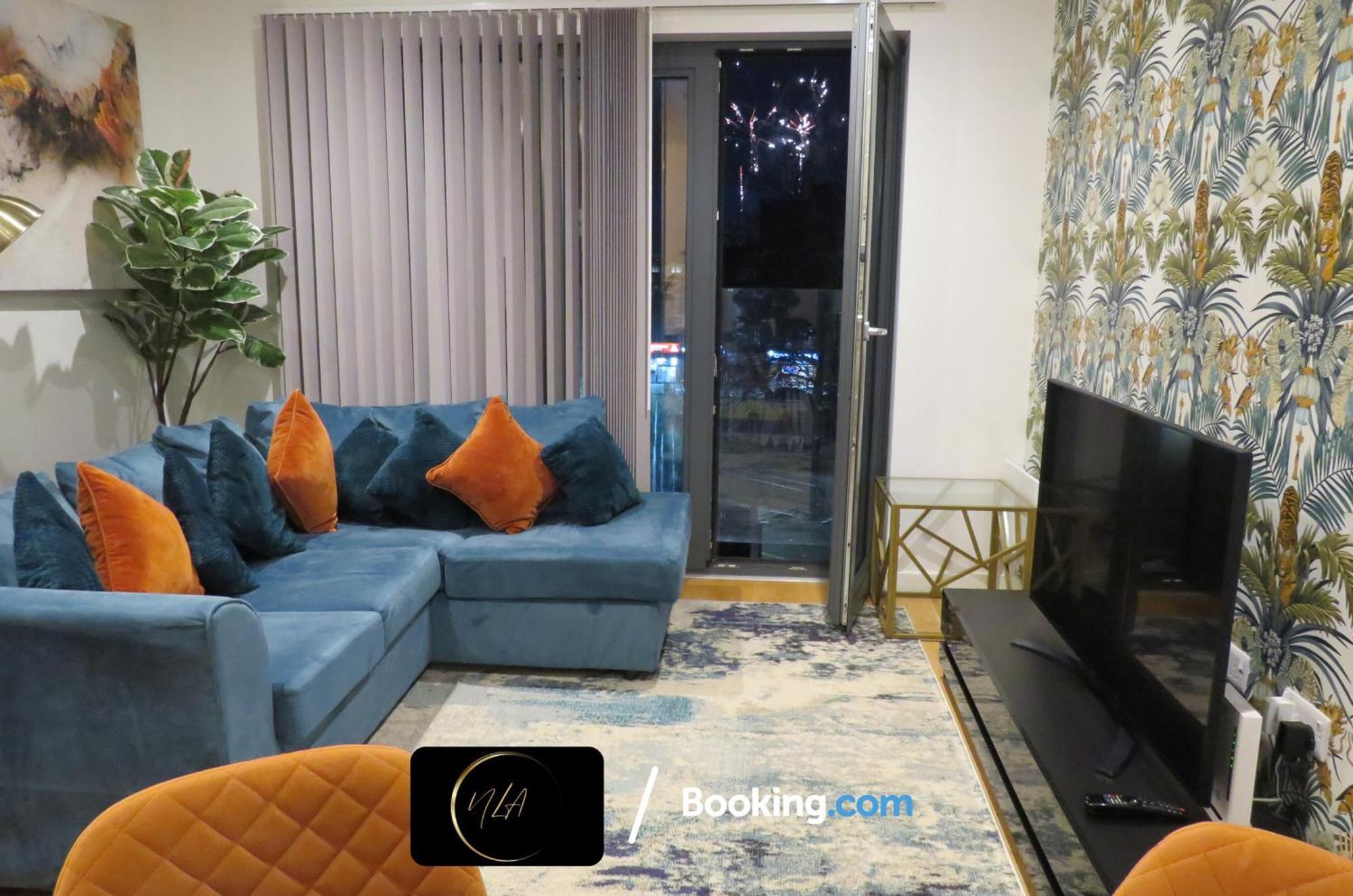 City Centre Apartment With Free Parking, 2 Bathrooms, Netflix And Wifi - Suitable For Contractors And Families - By Noor Luxury Accommodations Birmingham Exterior photo